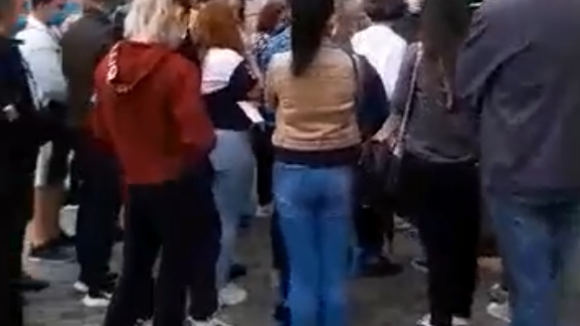Cozi la permise și înmatriculări, nu se mai ține cont de distanțare fizică