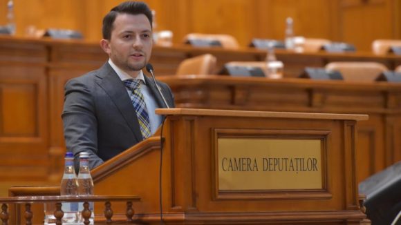 Vlad Duruș, deputat USR: ”Am reuşit! Pensiile speciale vor fi impozitate cu până la 85%”
