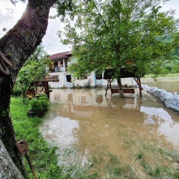 VIDEO | Pagube de peste 2,6 milioane de lei produse în județ de inundațiile din ultima perioadă