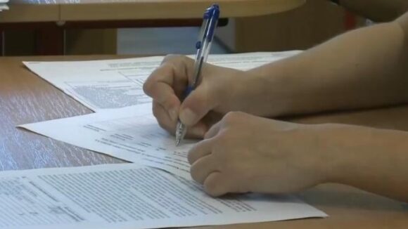Absolvenții de liceu susțin joi, proba la alegere în cadrul examenului maturității. Patru elevi au fost eliminați de la proba profilului Absolvenții de liceu susțin joi, proba la alegere în cadrul examenului maturității. Patru elevi au fost eliminați de la proba profilului