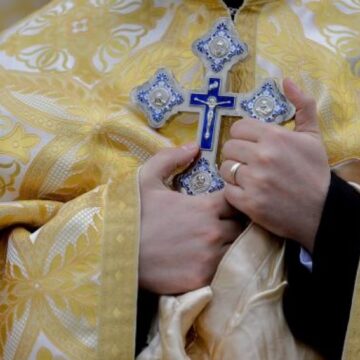 VIDEO | Guvernul a anunțat că slujbele religioase vor putea fi ținute din nou în biserici