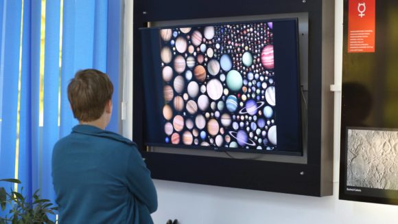 VIDEO | Expoziție cu fotografii din spațiul cosmic la Planetariul din Baia Mare
