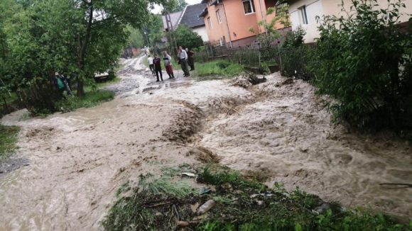 VIDEO | Încă opt localități din județ afectate de inundații VIDEO | Încă opt localități din județ afectate de inundații