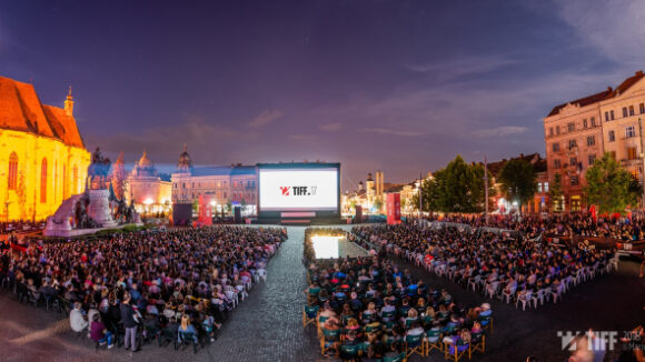 Festivalul Internaţional de Film Transilvania (TIFF) va avea la ediţia din acest an doar proiecţii în aer liber Festivalul Internaţional de Film Transilvania (TIFF) va avea la ediţia din acest an doar proiecţii în aer liber