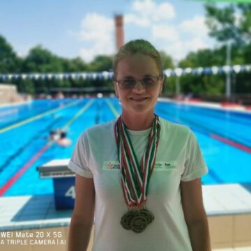 VIDEO | 10 medalii obținute de Gold Stars Baia Mare la Campionatul Național de Înot Masters, din Ungaria VIDEO | 10 medalii obținute de Gold Stars Baia Mare la Campionatul Național de Înot Masters, din Ungaria