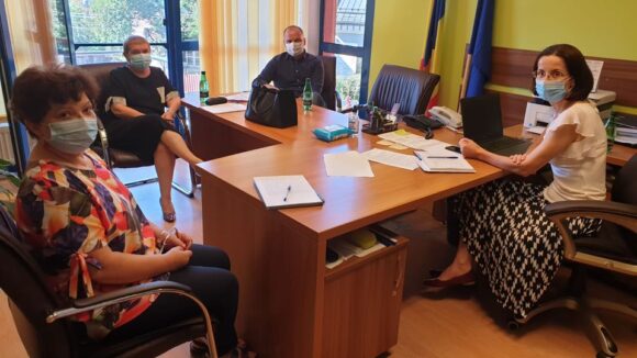 Întâlnire de lucru în vederea pregătirii noului an școlar Întâlnire de lucru în vederea pregătirii noului an școlar