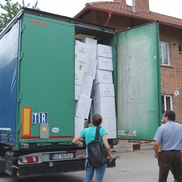 VIDEO | Două tiruri cu măști de protecție a ajuns în Maramureș