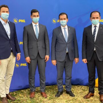 VIDEO | Sediul PNL Baia Mare este din nou deschis pentru susținători.