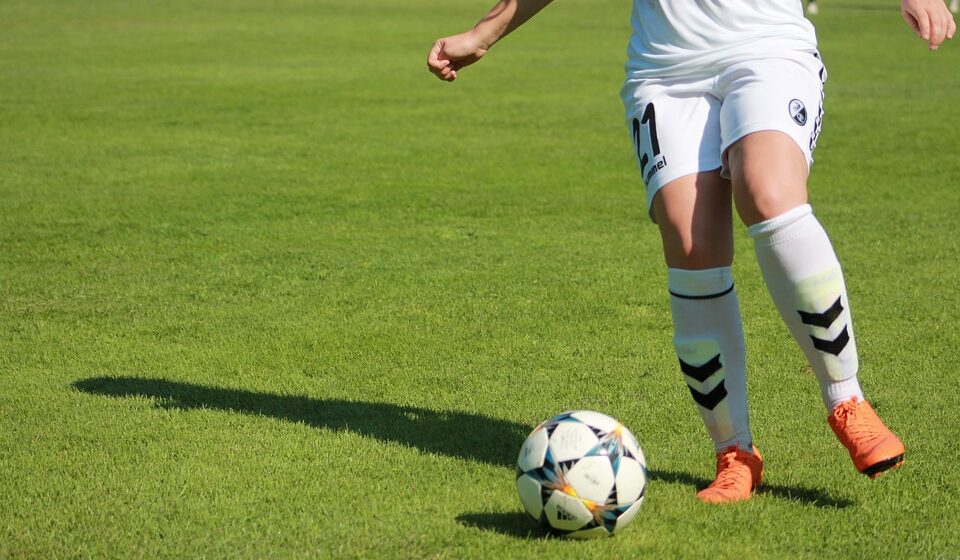 VIDEO | 50 mii lei alocă Consiliul Județean Maramureș pentru finanţarea Asociației Clubul Sportiv de Fotbal Feminin Baia Mare
