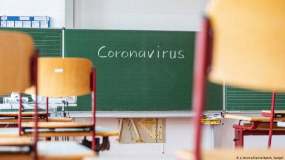 Noi cazuri de coronavirus în școlile din Maramureș Noi cazuri de coronavirus în școlile din Maramureș