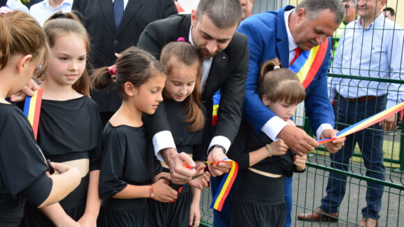 VIDEO | 100 de mii de lei alocă Consiliul Județean Maramureș pentru finanţarea programelor, proiectelor şi acţiunilor în domeniul tineretului