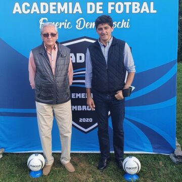 VIDEO | La Sighet funcționează, în mod oficial, Academia de fotbal “Emeric Dembroschi” VIDEO | La Sighet funcționează, în mod oficial, Academia de fotbal “Emeric Dembroschi”