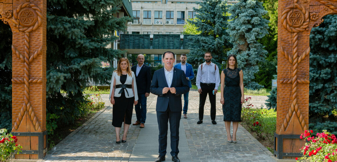 Mircea Cirț: Îl invit pe primarul Cătălin Cherecheș la o dezbatere publică