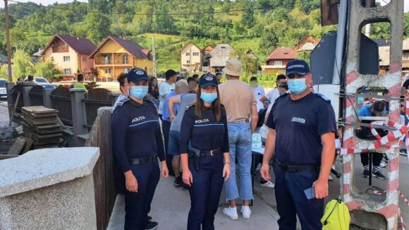 VIDEO | Controale în zone aglomerate pentru prevenirea răspândirii coronavirusului VIDEO | Controale în zone aglomerate pentru prevenirea răspândirii coronavirusului