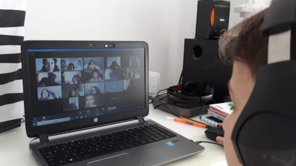 VIDEO | Elevii se întorc de miercuri la școală VIDEO | Elevii se întorc de miercuri la școală
