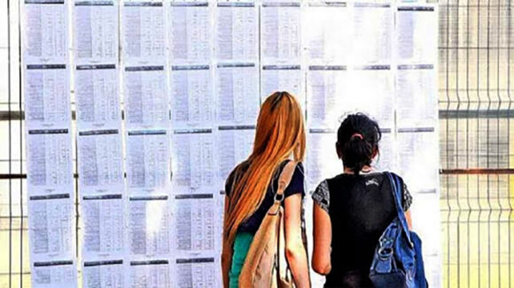 VIDEO | Au fost publicate rezultatele examenului de bacalaureat, sesiunea august-septembrie 2020 VIDEO | Au fost publicate rezultatele examenului de bacalaureat, sesiunea august-septembrie 2020