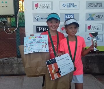VIDEO | Tineri sigheteni s-au remarcat în cadrul unor competiții de tenis de câmp VIDEO | Tineri sigheteni s-au remarcat în cadrul unor competiții de tenis de câmp