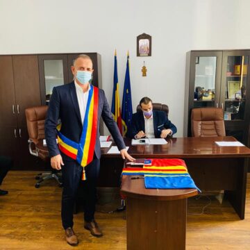 VIDEO | Primarul comunei Bârsana, Teodor Ștefanca, a fost învestit în funcție