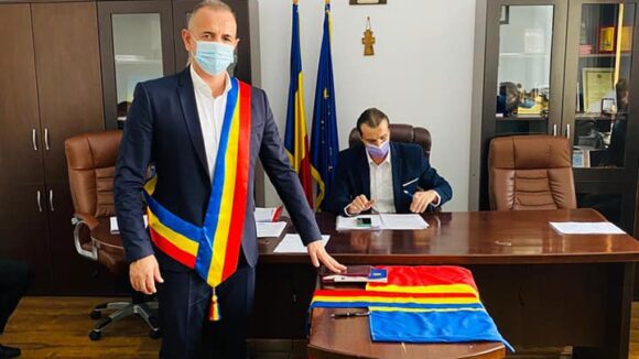 VIDEO | Primarul comunei Bârsana, Teodor Ștefanca, a fost învestit în funcție