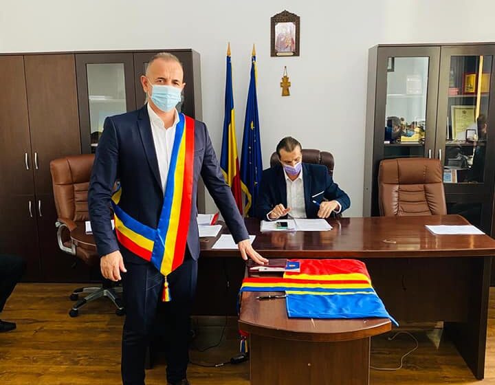 VIDEO | Primarul comunei Bârsana, Teodor Ștefanca, a fost învestit în funcție
