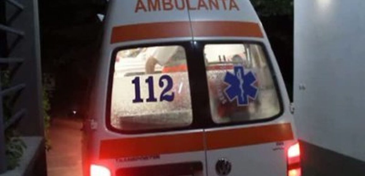 Patru persoane au ajuns la spital în urma a două accidente