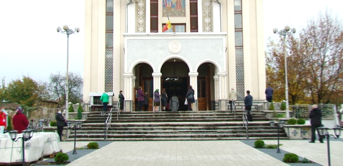VIDEO | Astăzi se sărbătorește Sfântul Dumitru- Izvorâtorul de Mir, vestitorul iernii. Ce tradiții și obiceiuri se respectă în popor