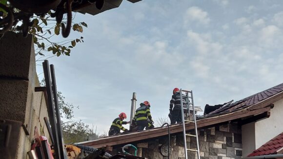 VIDEO | Tot mai multe incendii în sezonul rece. Recomandările pompierilor maramureșeni