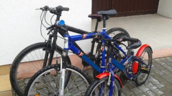 Bicicletele recuperate de poliţişti îşi aşteaptă proprietarii la sediul poliţiei Bicicletele recuperate de poliţişti îşi aşteaptă proprietarii la sediul poliţiei