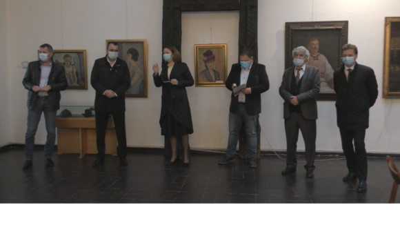 VIDEO | Muzeul Maramureșan din Sighet a găzduit vernisajul expoziției „Vasile Stoica – mare diplomat și om de cultură”