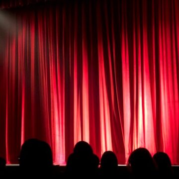 VIDEO | Elevii vor putea studia teatrul, ca disciplină opțională, în anul școlar 2021-2022