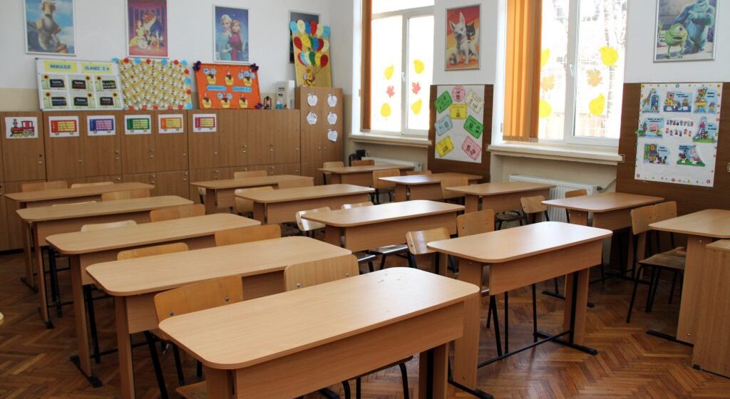 VIDEO | Școlile vor putea decide singure numărul de ore și ce materii să păstreze la clasele V-VIII