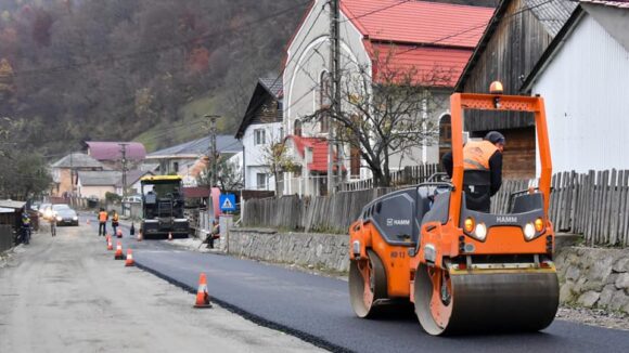 Se dorește extinderea lucrărilor de asfaltare cu 4 km pe DJ 187 până în cătunul Luhei Se dorește extinderea lucrărilor de asfaltare cu 4 km pe DJ 187 până în cătunul Luhei