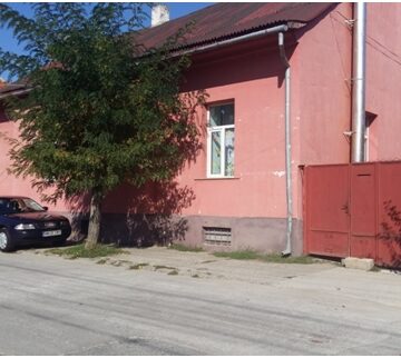 VIDEO | Copiii instituționalizați din Casa de Tip Familial ”George Coșbuc”din Sighet vor beneficia de un nou spațiu de joacă