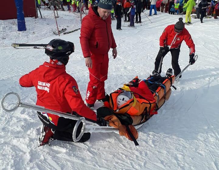 VIDEO | 11 accidente s-au produs în weekendul care a trecut pe pârtiile de pe domeniul schiabil Cavnic VIDEO | 11 accidente s-au produs în weekendul care a trecut pe pârtiile de pe domeniul schiabil Cavnic
