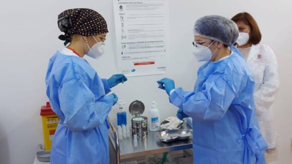 VIDEO | Aproape 3.000 de cadre medicale din Maramureș s-au imunizat împotriva SARS CoV-2