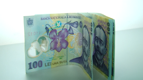 VIDEO | STUDIU IRES: Numărul românilor care economisesc bani a scăzut în timpul pandemiei