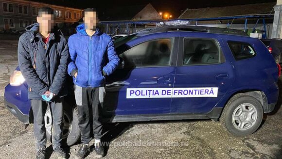 Afgani prinși de lucrători ai ITPF Sighet înainte să treacă ilegal frontiera Afgani prinși de lucrători ai ITPF Sighet înainte să treacă ilegal frontiera