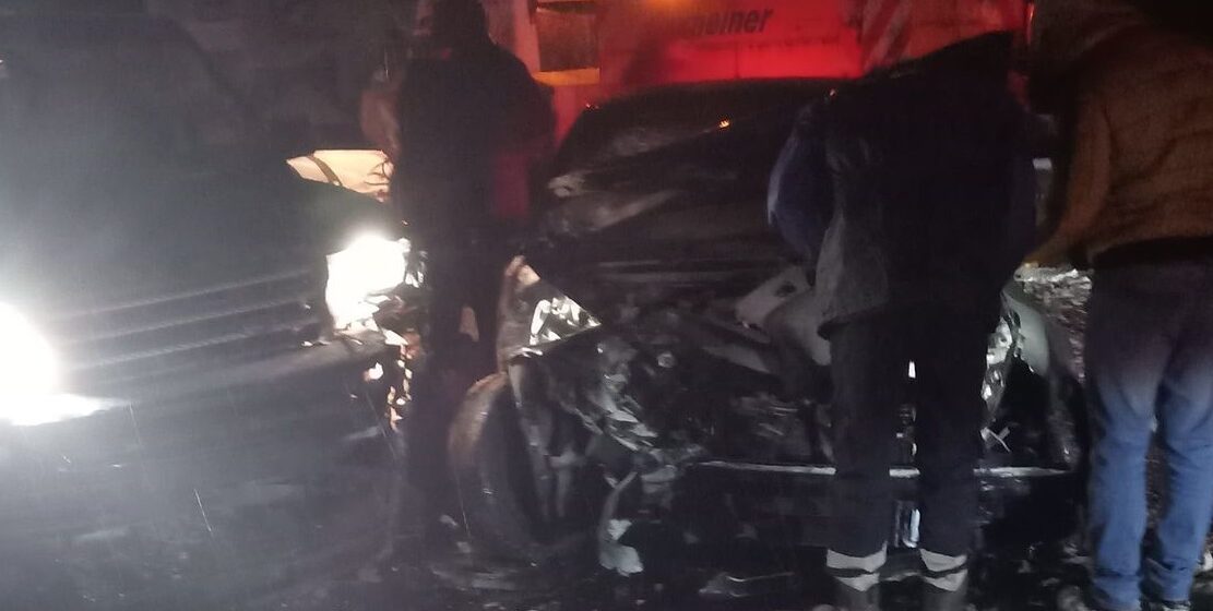 VIDEO | ACCIDENT: O șoferiță din Călinești nu a adaptat viteza la condițiile de drum și a intrat în coliziune cu un alt autoturism