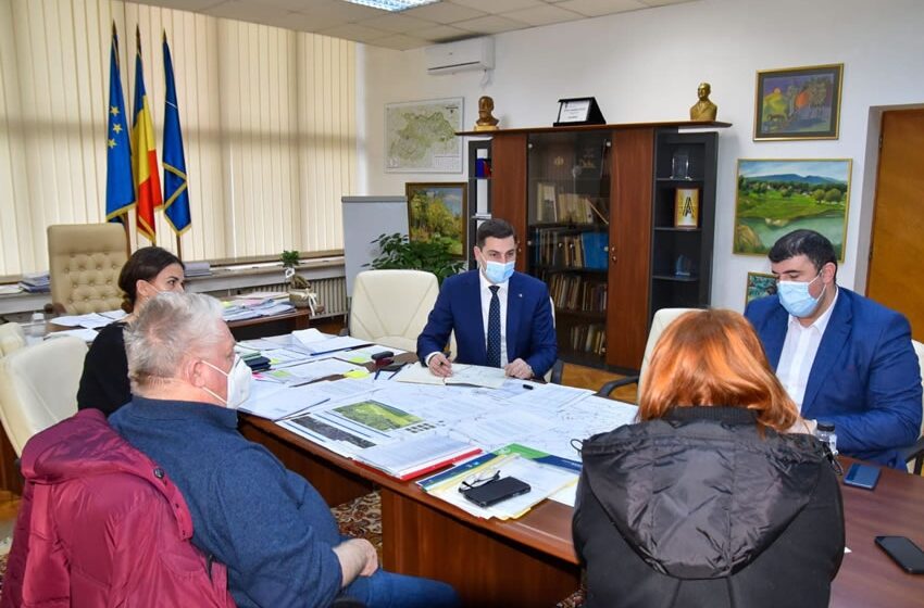 VIDEO | Discuții pentru îmbunătățirea condițiilor din unitățile spitalicești din Maramureș VIDEO | Discuții pentru îmbunătățirea condițiilor din unitățile spitalicești din Maramureș