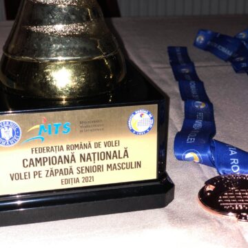 VIDEO | Încep meciurile celei de-a doua ediții a Campionatului Național de volei pe zăpadă VIDEO | Încep meciurile celei de-a doua ediții a Campionatului Național de volei pe zăpadă