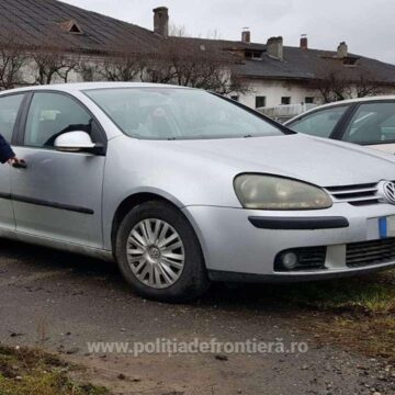 VIDEO | (FOTO) Autoturism semnalat furat din Italia, descoperit de polițiștii de frontieră în Sighetu Marmației