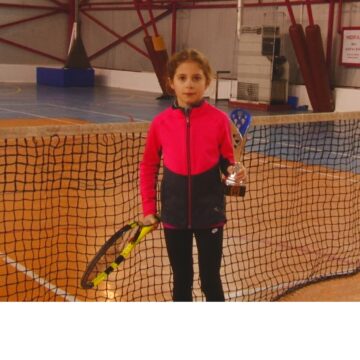 VIDEO | Meci incredibil reușit de tânăra tenismenă, Nicola Codrea, legitimată la Clubul Sportiv Școlar din Sighet, la concursul ”Cupa Simba Imvest” VIDEO | Meci incredibil reușit de tânăra tenismenă, Nicola Codrea, legitimată la Clubul Sportiv Școlar din Sighet, la concursul ”Cupa Simba Imvest”