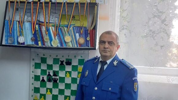 VIDEO | Jandarm maramureşean, multiplu campion la șah