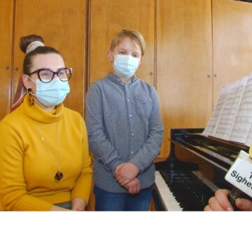 REPORTAJUL ZILEI | BUNI LA MUZICĂ ȘI LA ARTE PLASTICE