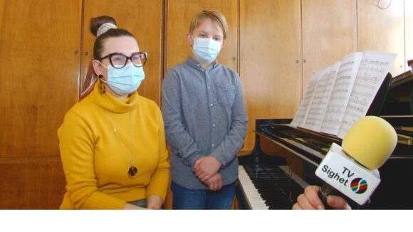 REPORTAJUL ZILEI | BUNI LA MUZICĂ ȘI LA ARTE PLASTICE