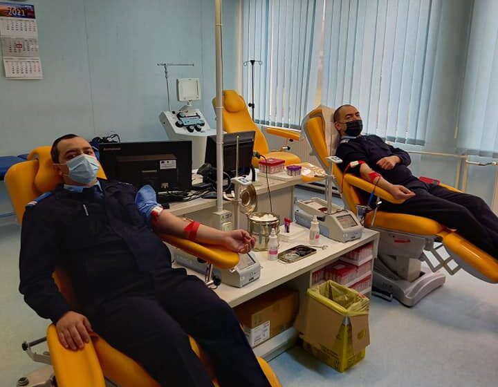 VIDEO | Jandarmii maramureşeni au demarat o campanie de donare sânge. ”Donează sânge, acordă o șansă la viață!”