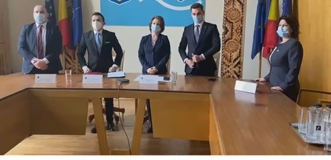 VIDEO | Astăzi au fost învestiți ca prefect al județului Maramureș Vlad Emanuel Duruș și ca subprefect Eniko-Erzsebet Krizsanovszki