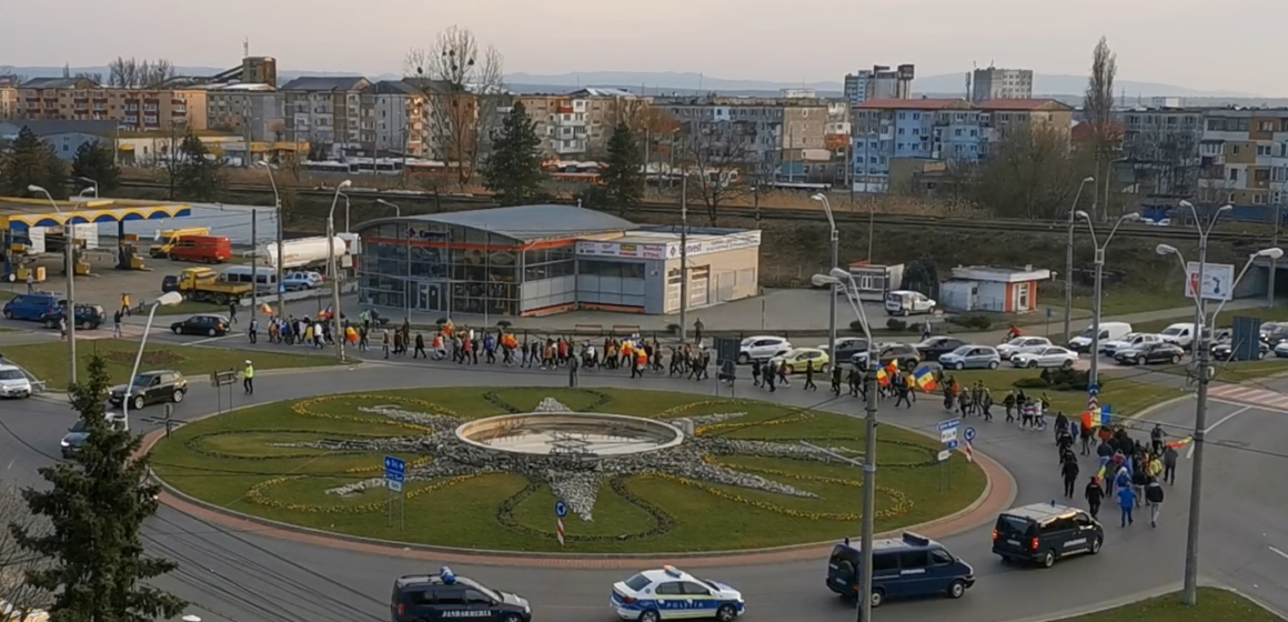 VIDEO | Proteste și în Baia Mare împotriva restricțiilor luate de autorități pentru combaterea pandemiei de coronavirus