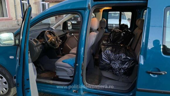 Prins cu țigări de contrabandă