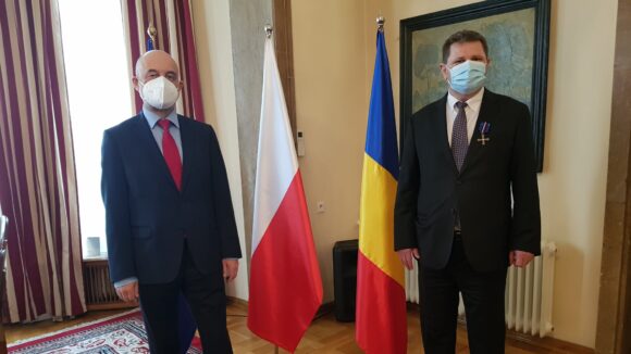 VIDEO | (FOTO) Primarul comunei Giulești, Laurențiu Batin, a primit medalia “Gardian al Locurilor de Memorie Națională” VIDEO | (FOTO) Primarul comunei Giulești, Laurențiu Batin, a primit medalia “Gardian al Locurilor de Memorie Națională”